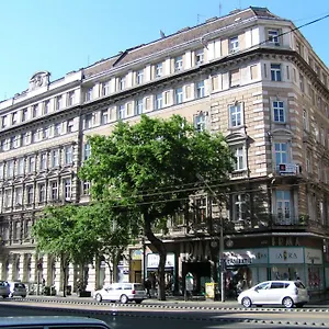 Eitans 3* Budapest