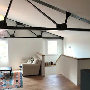 https://cinema-house-apartments.it-tuscanyhotel.com